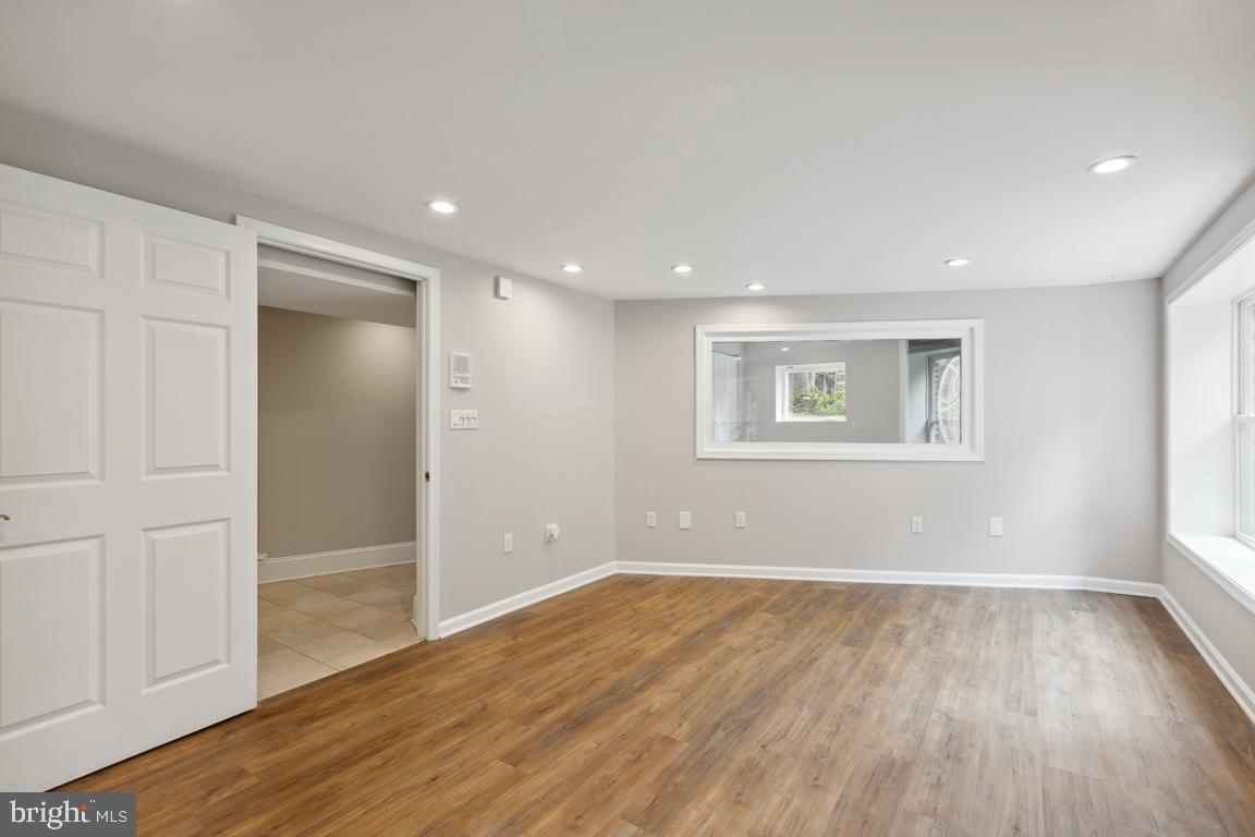 11901 Marmary Road Gaithersburg, MD 20878 - Photo 39 of 52 Gallery Image 39