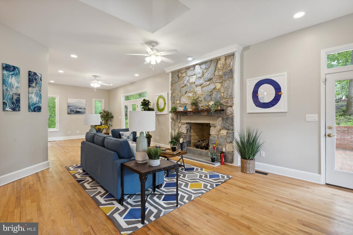 11901 Marmary Road Gaithersburg, MD 20878 - Photo 10 of 52 Gallery Image 10