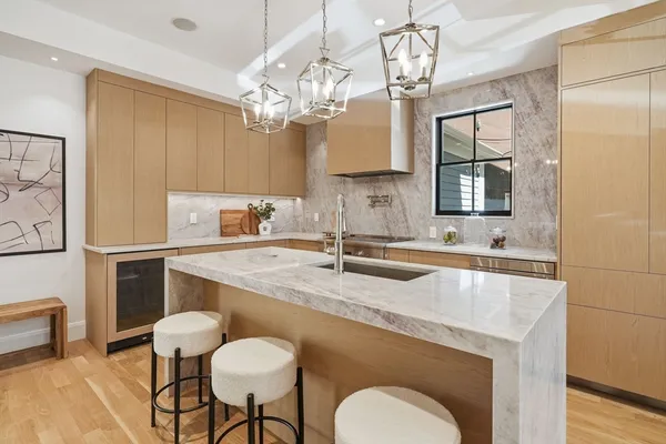 $3,398,000 | 9 Mt Auburn Street, Cambridge, MA 02138