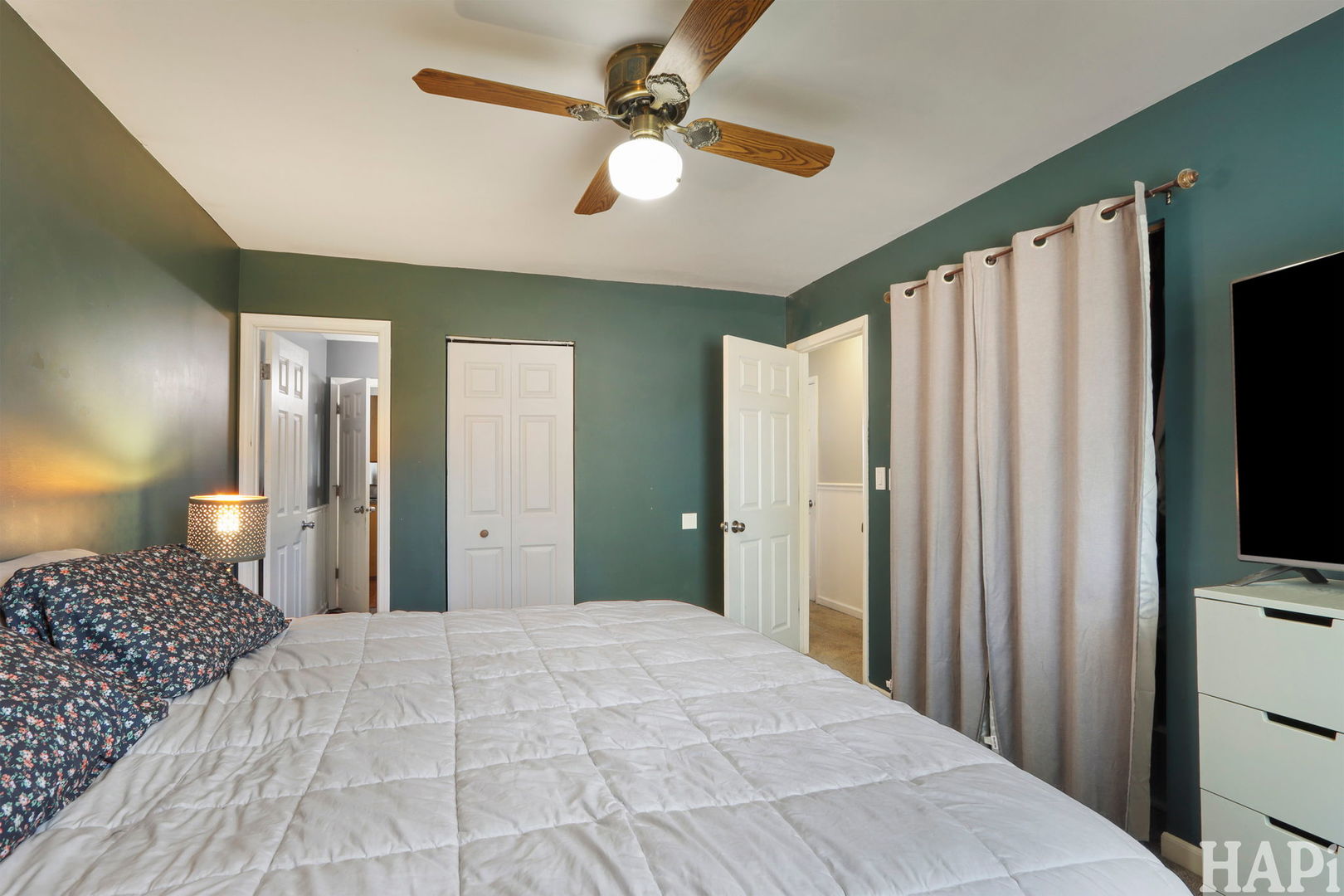 1308 Ridgeway Street Round Lake, IL 60073 - Photo 8 of 20 Gallery Image 8