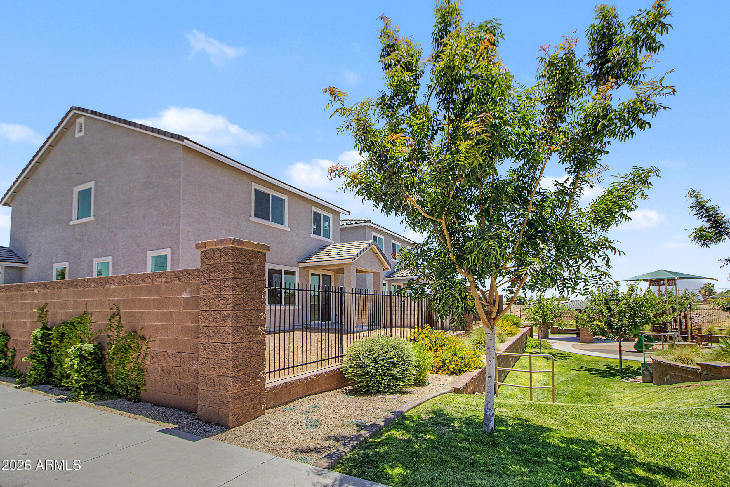 648 South Del Rancho Mesa, AZ 85208 - Photo 4 of 45
