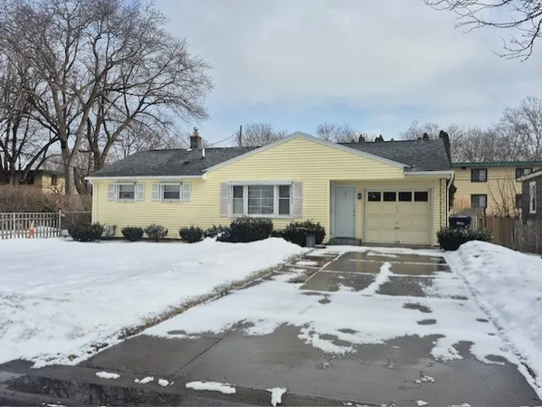 $1,900 | 60 Vinal Avenue, Irondequoit, NY 14609