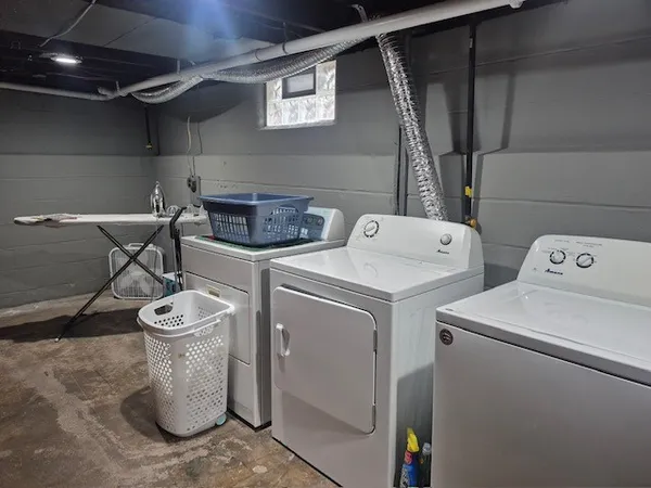 $1,900 | 60 Vinal Avenue, Irondequoit, NY 14609