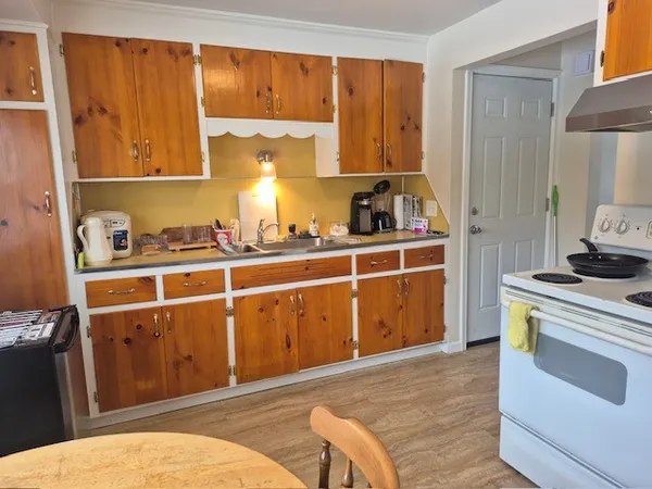 $1,900 | 60 Vinal Avenue, Irondequoit, NY 14609