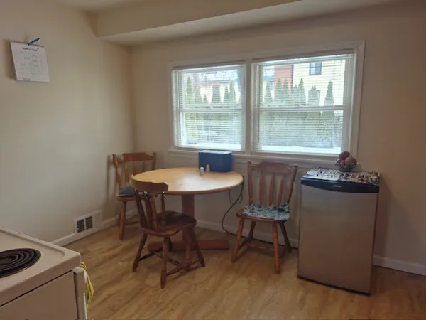 $1,900 | 60 Vinal Avenue, Irondequoit, NY 14609