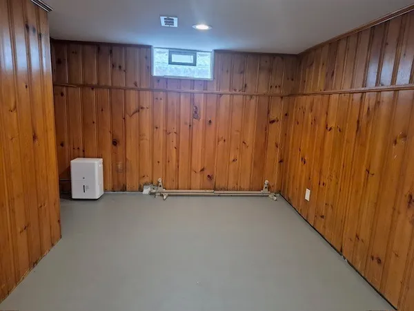 $1,900 | 60 Vinal Avenue, Irondequoit, NY 14609