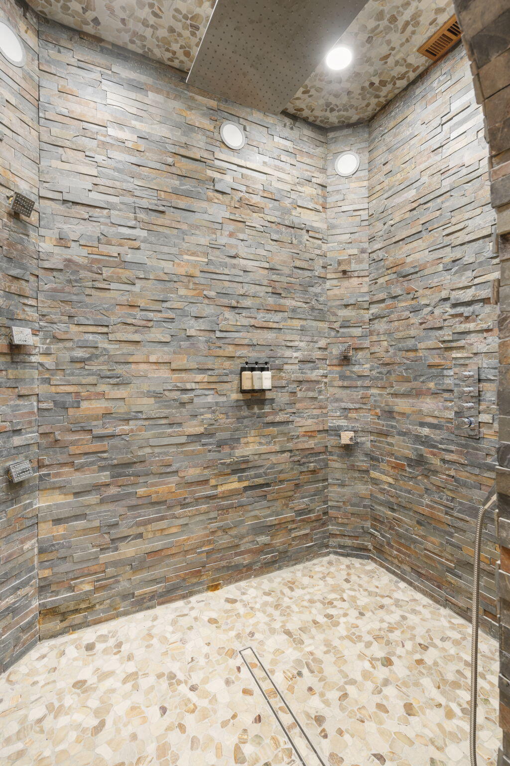 24 Old Still Road Kimberling City, MO 65686 - Photo 43 of 60 Basement Shower