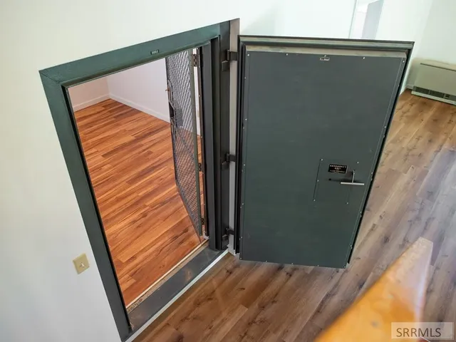 $2,400,000 | 261 4th Of July Creek Road, North Fork, ID 83466