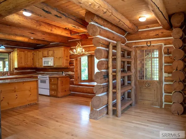 $2,250,000 | 261 4th Of July Creek Road, North Fork, ID 83466