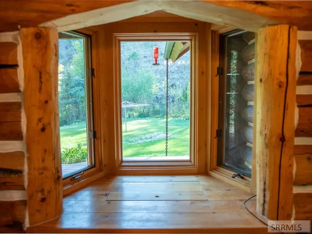 $2,400,000 | 261 4th Of July Creek Road, North Fork, ID 83466