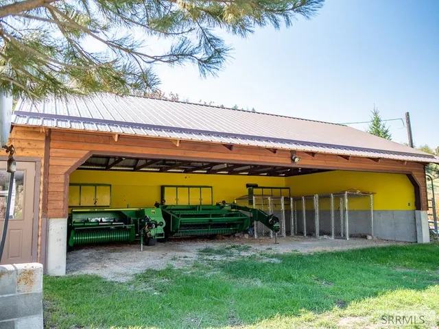 $2,400,000 | 261 4th Of July Creek Road, North Fork, ID 83466