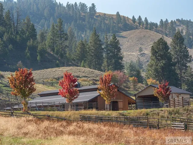 $2,400,000 | 261 4th Of July Creek Road, North Fork, ID 83466