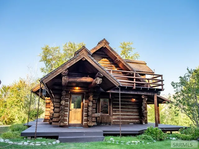 $2,400,000 | 261 4th Of July Creek Road, North Fork, ID 83466