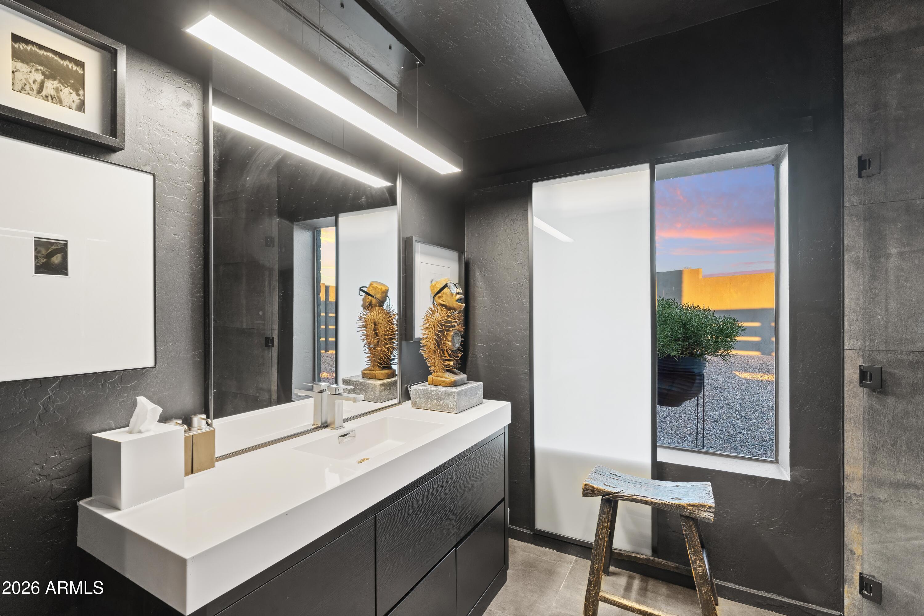 9545 East Romping Road, Unit 90 Carefree, AZ 85377 - Photo 28 of 59 Primary Bath / Dual Vanities