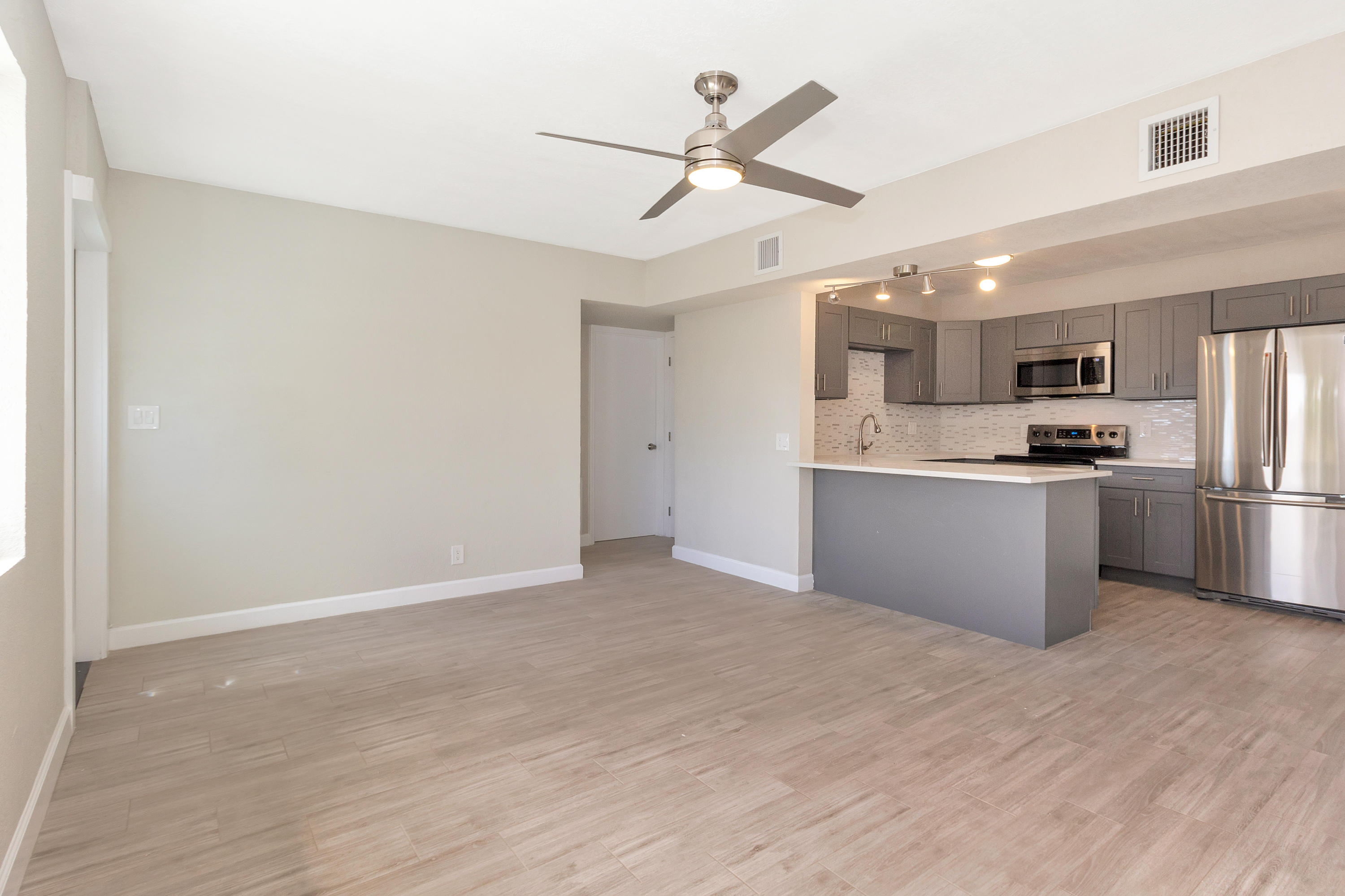 299 Kingsbridge Street Boca Raton, FL 33487 - Photo 6 of 29 IMG_6178
