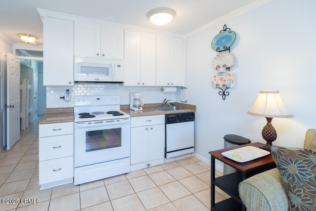 40 Folly Field Road, Unit 202B Hilton Head Island, SC 29928 - Photo 2 of 49 9W6A1740