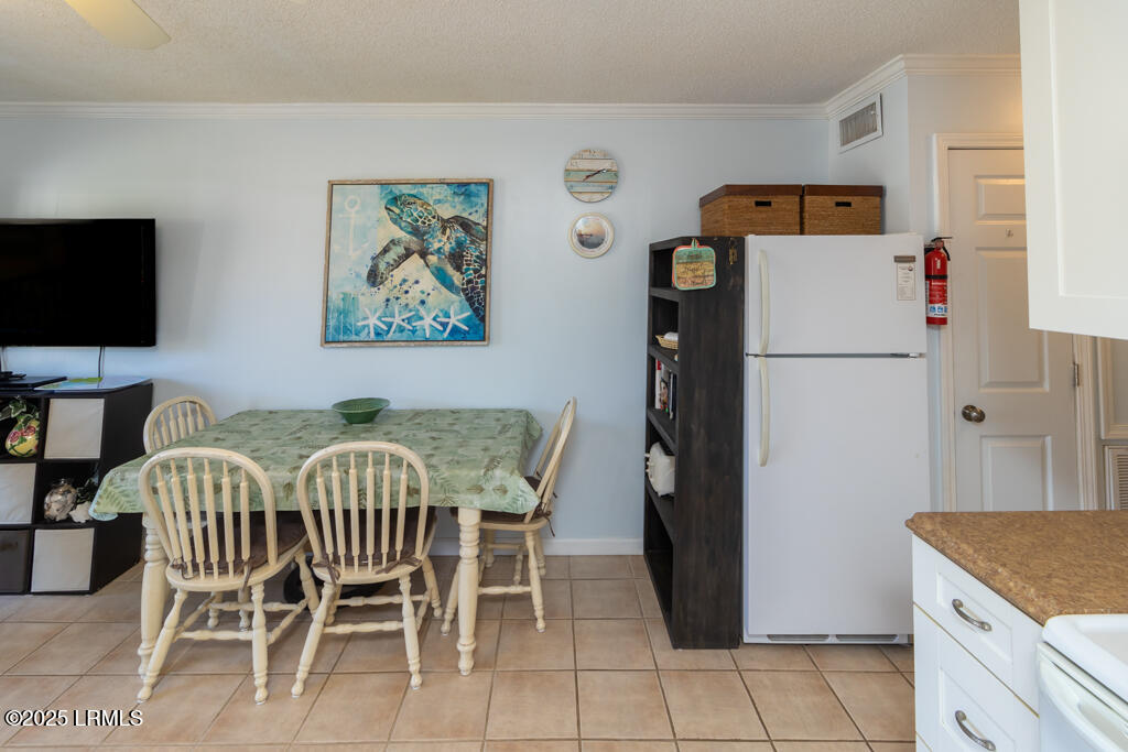 40 Folly Field Road, Unit 202B Hilton Head Island, SC 29928 - Photo 8 of 49 9W6A1660