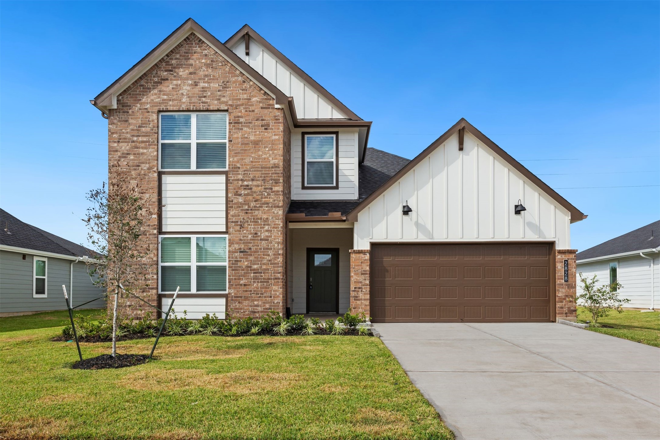 2828 Willow Gulch Way Rosenberg, TX 77469 - Photo 2 of 29 2828 Willow Gulch Way, Richmond Tx 77469-Welcome to your brand new home!