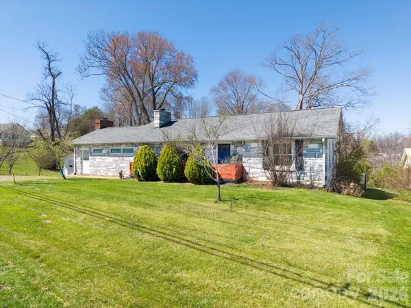 $595,000 | 298 Erwin Hills Road, Asheville, NC 28806