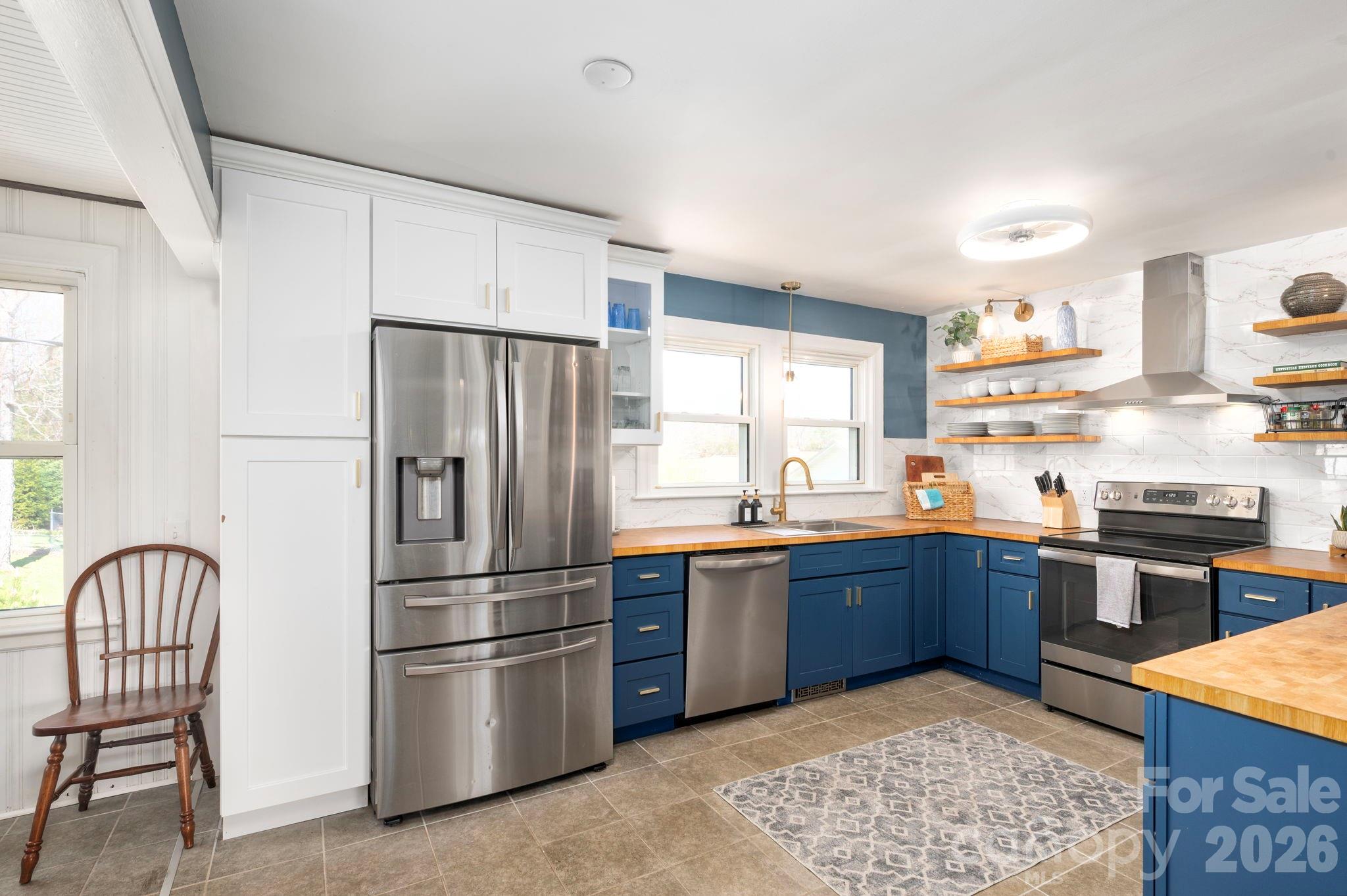 298 Erwin Hills Road Asheville, NC 28806 - Photo 15 of 40