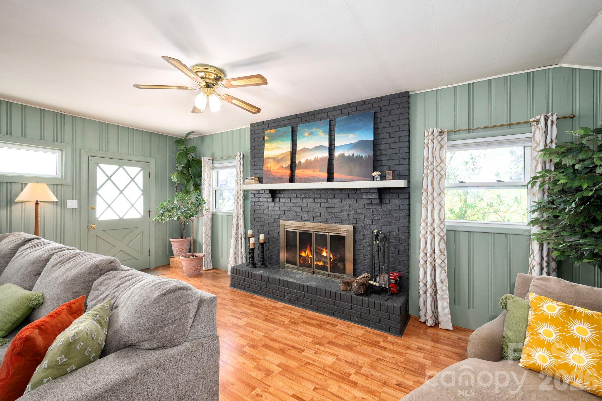 298 Erwin Hills Road Asheville, NC 28806 - Photo 18 of 40