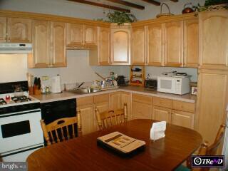 4213 Rhawn Street Philadelphia, PA 19136 - Photo 3 of 5
