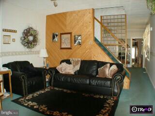 4213 Rhawn Street Philadelphia, PA 19136 - Photo 4 of 5