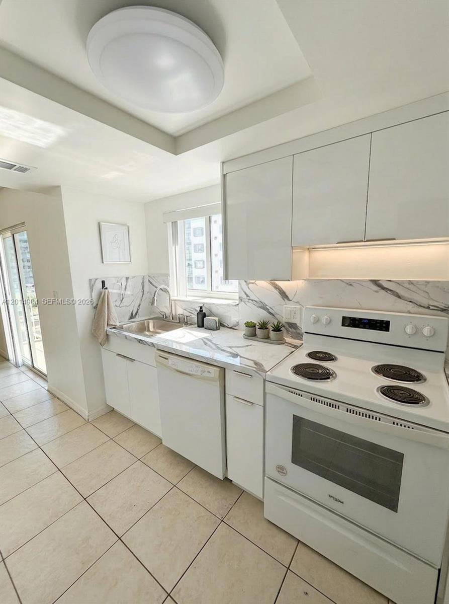 2475 Northwest 16th St Road, Unit 404 Miami, FL 33125 - Photo 3 of 10