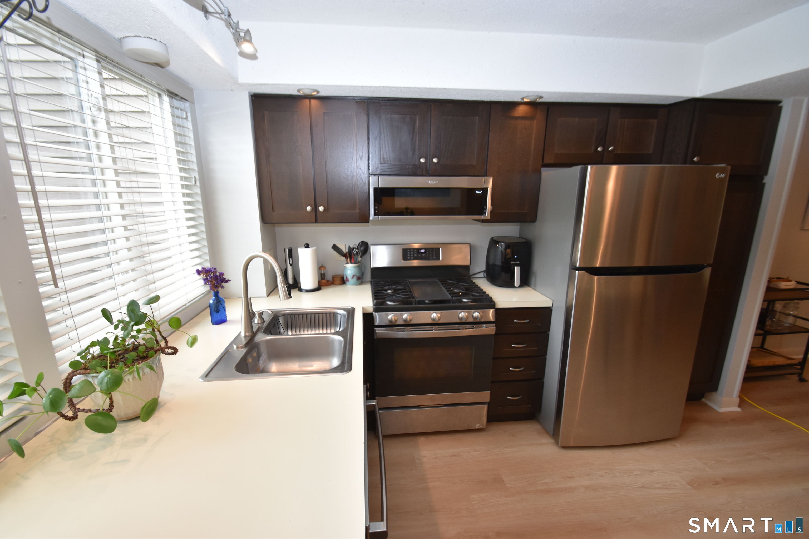 4 Wickham's Fancy, Unit 4 Canton, CT 06019 - Photo 8 of 26
