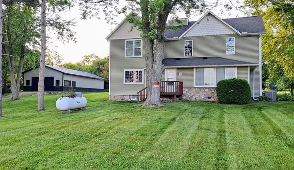 $324,900 | 32272 88th Avenue, Lawton, MI 49065