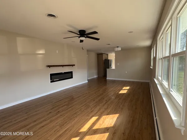$379,900 | 404 Jamaica Boulevard, Toms River, NJ 08757