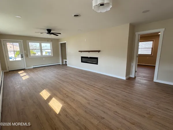 $379,900 | 404 Jamaica Boulevard, Toms River, NJ 08757