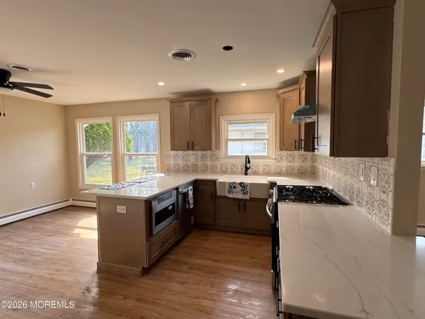 $379,900 | 404 Jamaica Boulevard, Toms River, NJ 08757