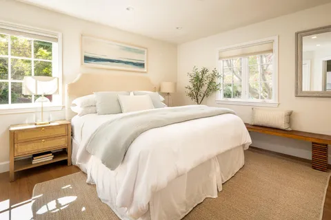 $4,900,000 | 660 Menlo Oaks Drive, Menlo Park, CA 94025