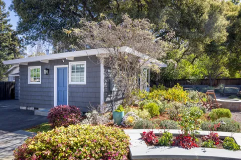 $4,900,000 | 660 Menlo Oaks Drive, Menlo Park, CA 94025