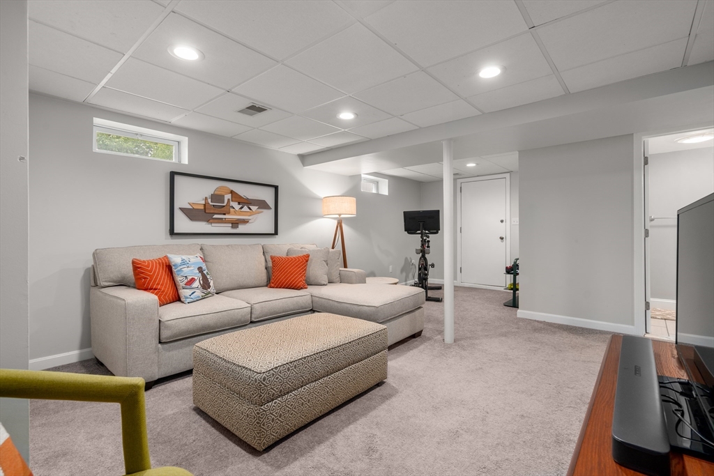 99 Edgehill Road Norwood, MA 02062 - Photo 23 of 38 Gallery Image 23