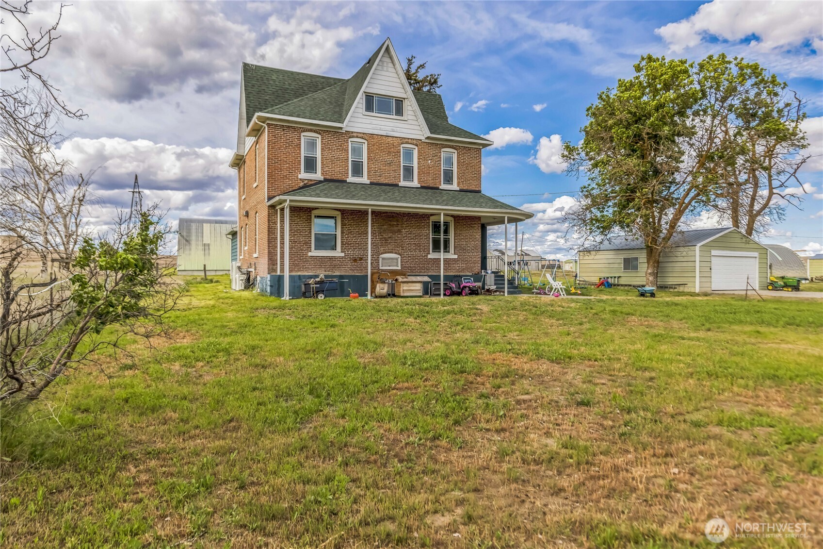 8495 Williams Road East Wilbur, WA 99185 - Photo 1 of 29 Gallery Image 1
