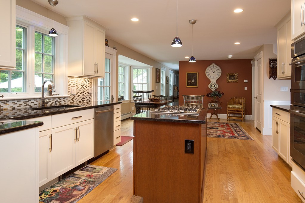 82 Miller Road Newton, MA 02459 - Photo 5 of 9