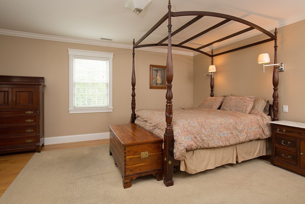 82 Miller Road Newton, MA 02459 - Photo 7 of 9