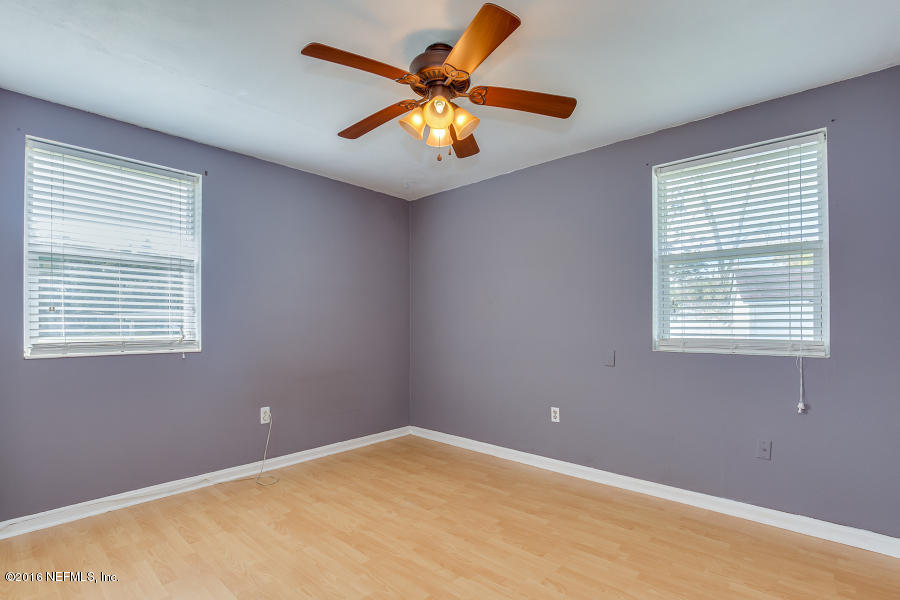 214 Glynlea Road Jacksonville, FL 32216 - Photo 12 of 24 Bedroom 2