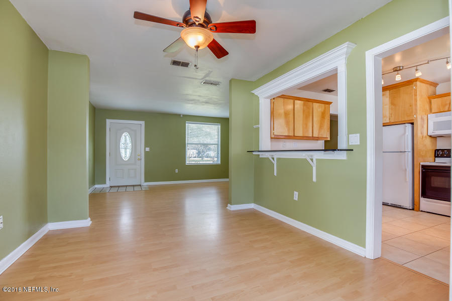 214 Glynlea Road Jacksonville, FL 32216 - Photo 8 of 24 Dining Room