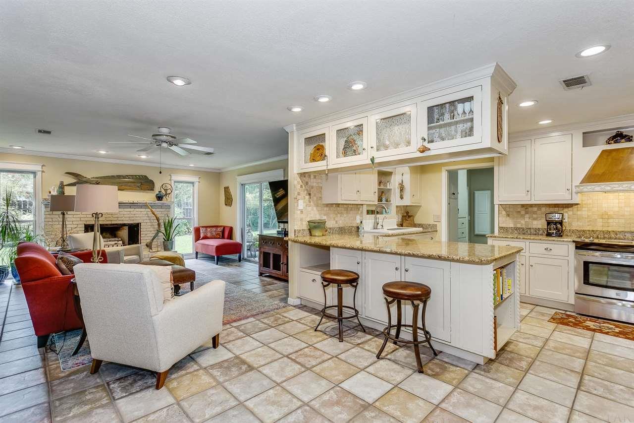 3545 Dunfries Road Pensacola, FL 32503 - Photo 3 of 32 Gallery Image 3