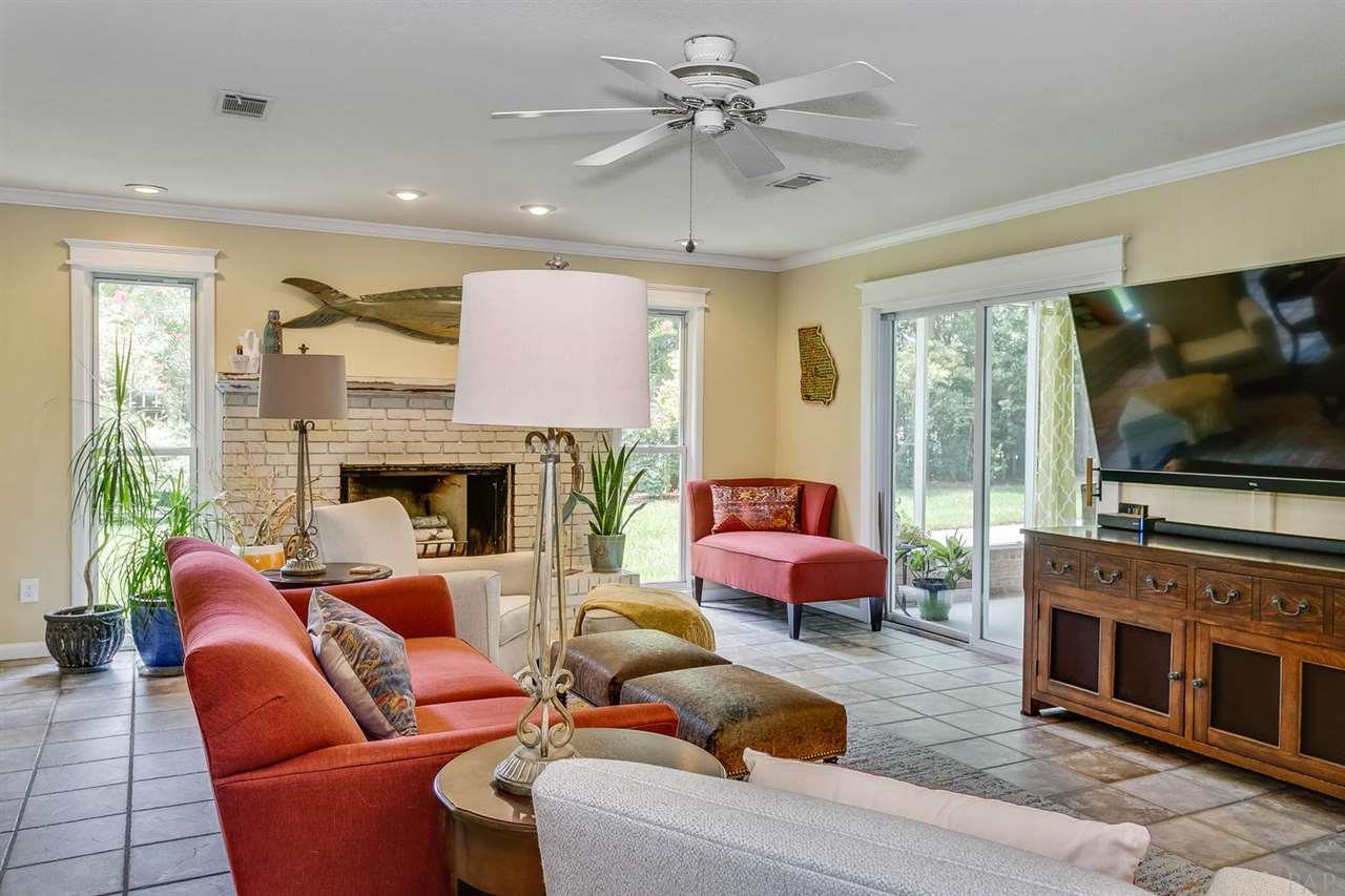 3545 Dunfries Road Pensacola, FL 32503 - Photo 8 of 32 Gallery Image 8