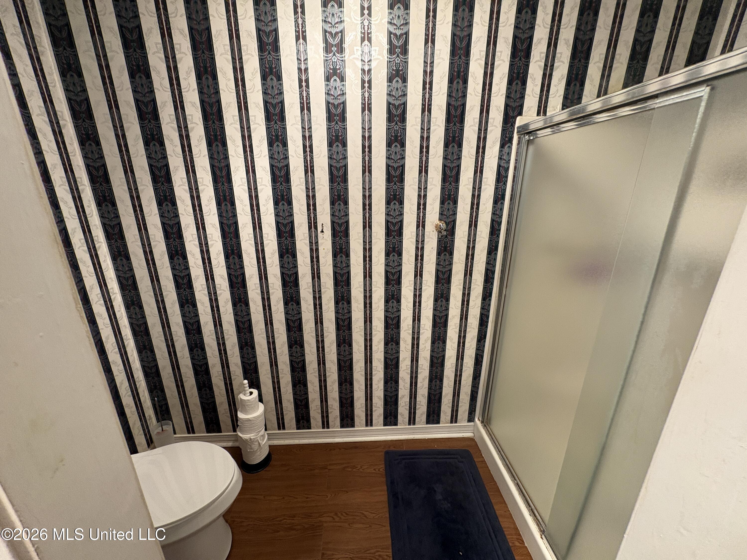 13704 Coleman Street Moss Point, MS 39562 - Photo 27 of 50 Primary Shower