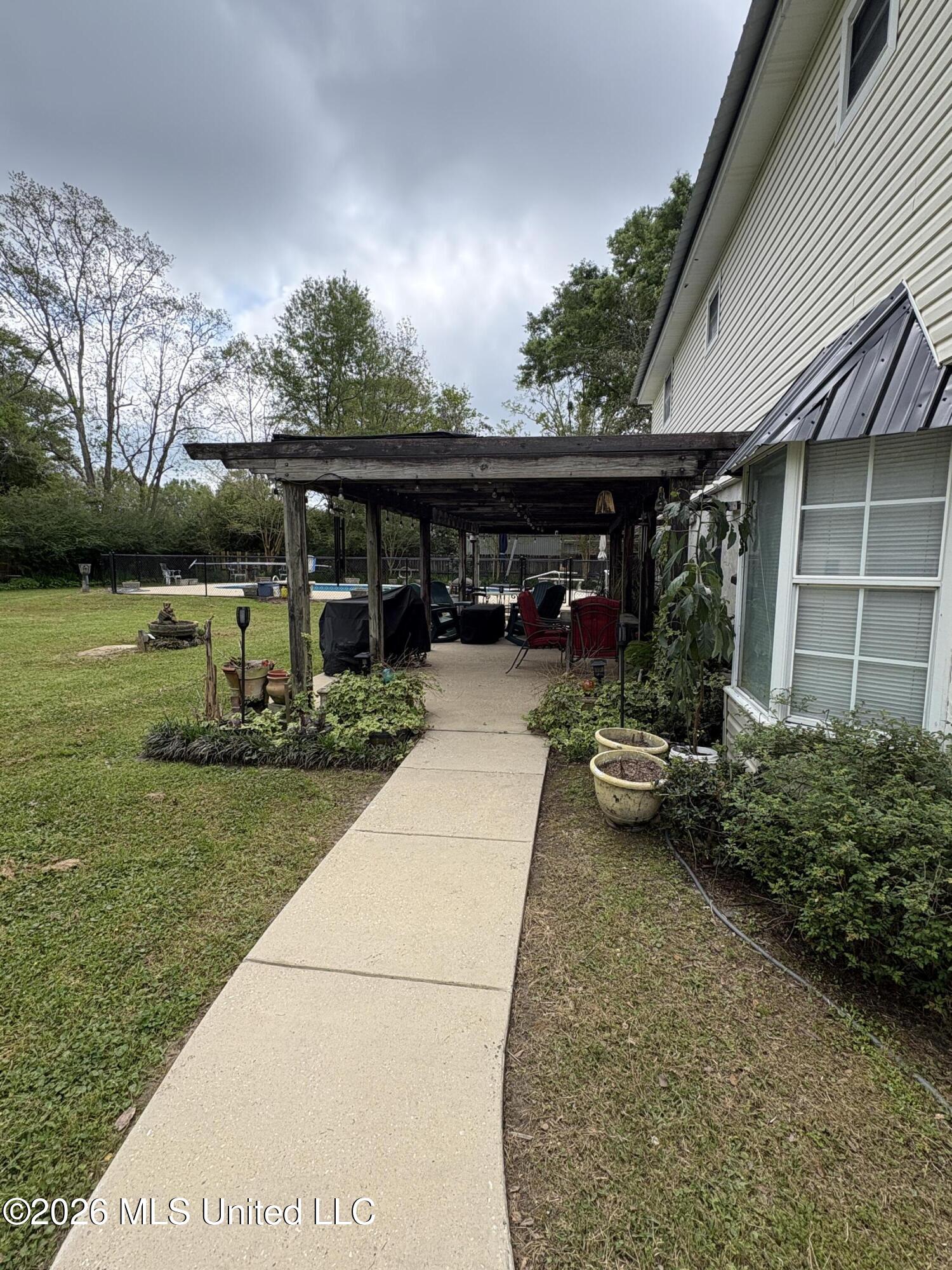 13704 Coleman Street Moss Point, MS 39562 - Photo 50 of 50 Back Patio