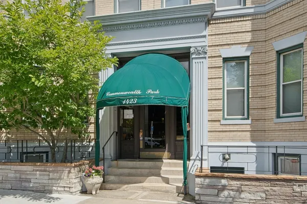 $399,900 | 1423 Commonwealth Avenue, Unit 503, Boston, MA 02135