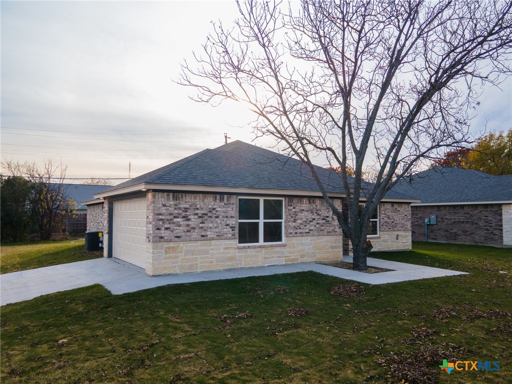 3314 Lake Road Killeen, TX 76543 - Photo 2 of 22