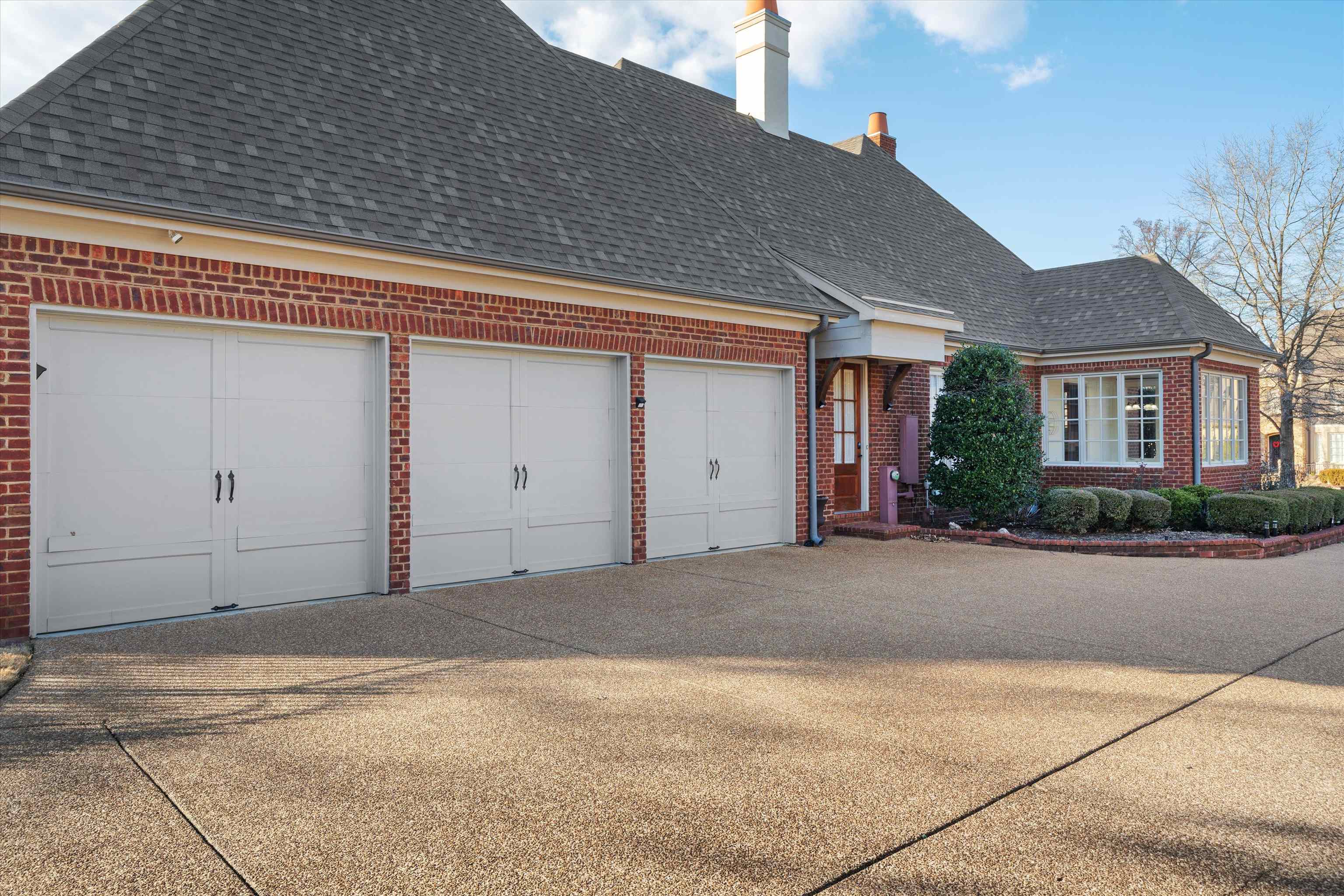1247 Braywind Drive Collierville, TN 38017 - Photo 34 of 35 a front view of a house