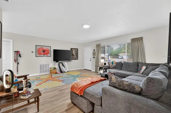 $2,350 | 4273 Elkcam Boulevard Southeast, St. Petersburg, FL 33705