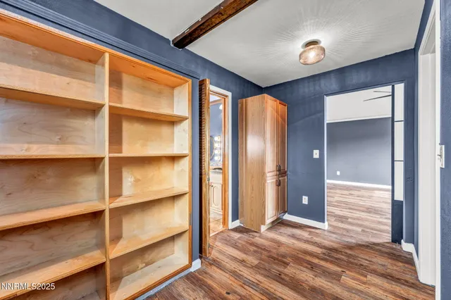 a view of an empty walk in closet